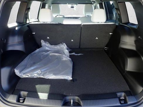 New 2026 Jeep Cherokee Laredo image 7