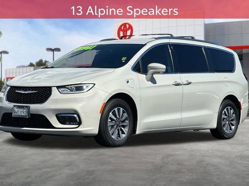 Used 2021 Chrysler Pacifica Touring-L FWD image 10