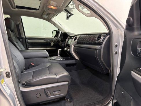 Used 2017 Toyota Tundra Platinum image 39