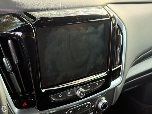 Certified 2023 Chevrolet Traverse LT FWD image 18