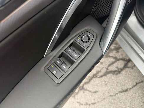 Used 2025 BMW X2 xDrive28i image 16