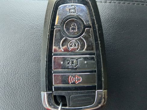 Used 2023 Lincoln Navigator Reserve image 32