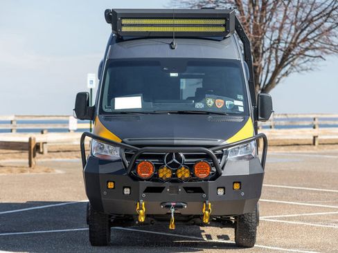 Used 2022 Mercedes-Benz Sprinter 3500 image 13