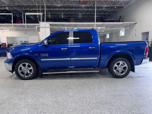 Used 2014 RAM 1500 Laramie w/ Convenience Group AWD/4WD image 6