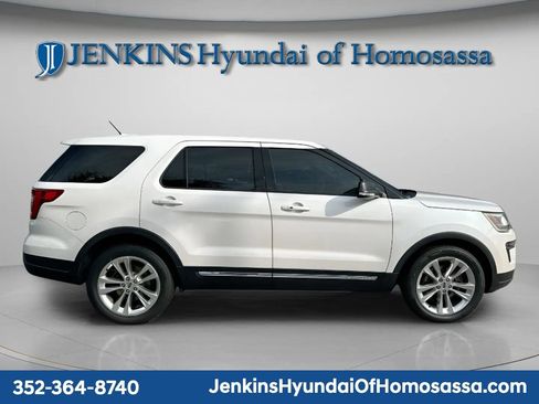 Used 2019 Ford Explorer XLT w/ Equipment Group 201A FWD image 1
