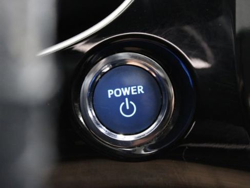 Used 2016 Toyota Prius Three image 14