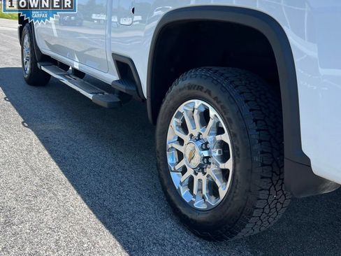 Used 2025 Chevrolet Silverado 2500 LTZ w/ LTZ Plus Package AWD/4WD image 7