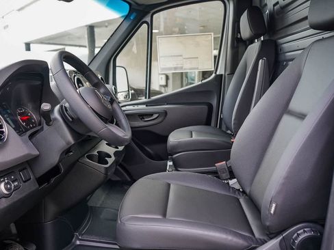 Used 2026 Mercedes-Benz Sprinter 2500 image 20