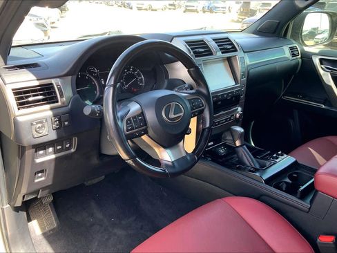 Used 2021 Lexus GX 460 Premium w/ Premium Package image 18