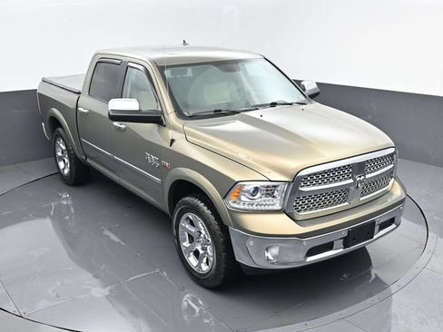 Used 2015 RAM 1500 Laramie w/ Convenience Group AWD/4WD image 21