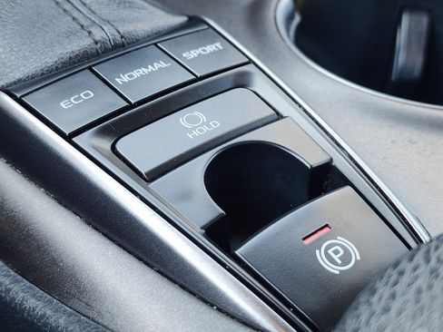 Used 2023 Toyota Camry XSE image 24