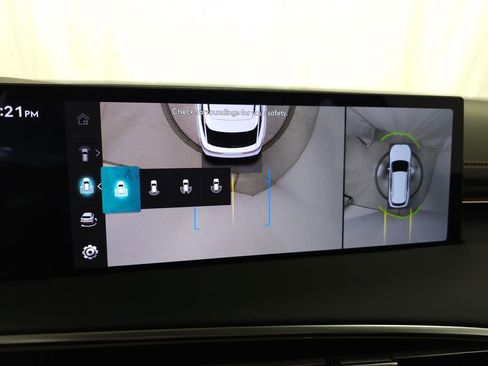 New 2026 Genesis GV70 2.5T Sport Prestige AWD/4WD image 24