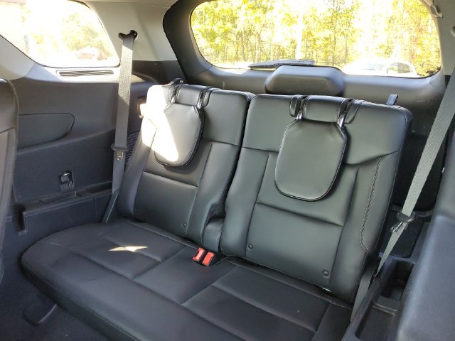 Used 2021 Ford Explorer XLT w/ Equipment Group 202A AWD/4WD image 11