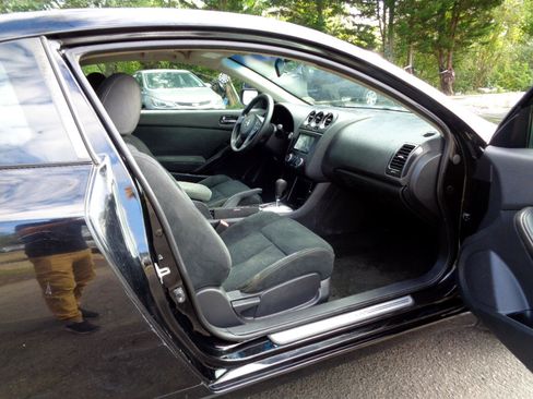 Used 2011 Nissan Altima 2.5 S image 16