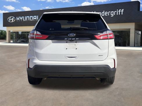 Used 2022 Ford Edge SE image 10