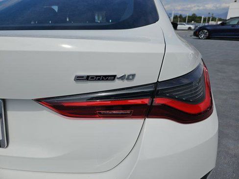 Certified 2022 BMW i4 eDrive40 w/ M Sport Package image 35