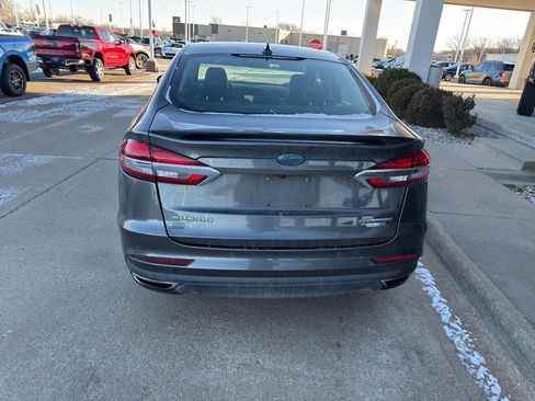 Used 2020 Ford Fusion Titanium image 6