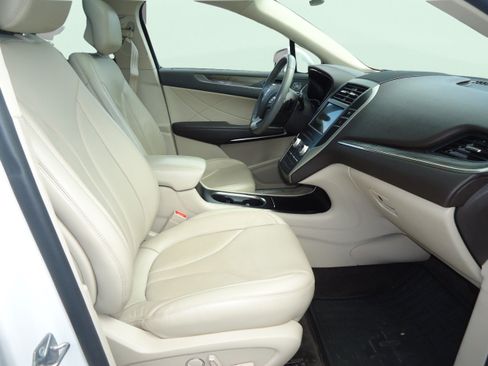 Used 2017 Lincoln MKC Reserve AWD/4WD image 26