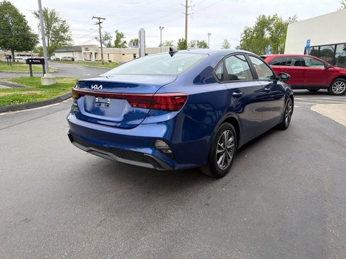 Certified 2023 Kia Forte LXS w/ LXS Technology Package FWD image 8