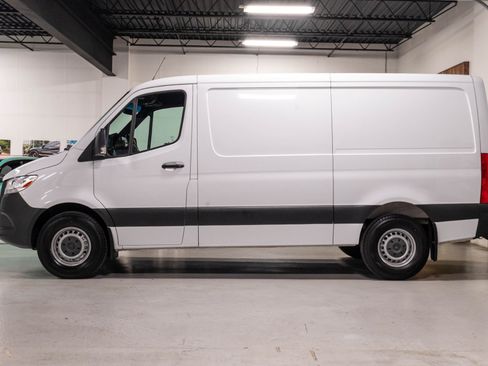 Used 2021 Mercedes-Benz Sprinter 2500 w/ Driver Convenience Package image 45