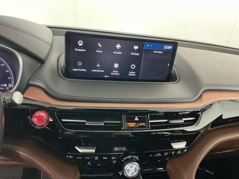 Used 2023 Acura MDX SH-AWD w/ Technology Package image 18