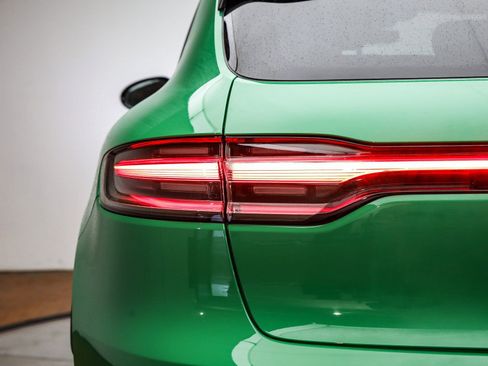 Certified 2023 Porsche Macan GTS image 6