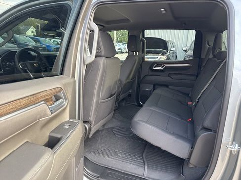 Used 2025 Chevrolet Silverado 1500 LT image 20