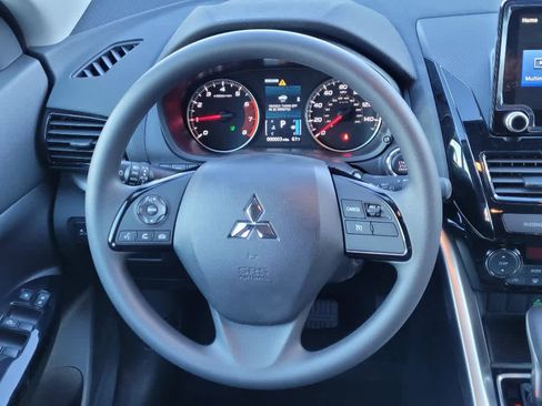 New 2025 Mitsubishi Eclipse Cross LE image 6