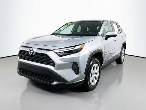 Used 2023 Toyota RAV4 LE image 10