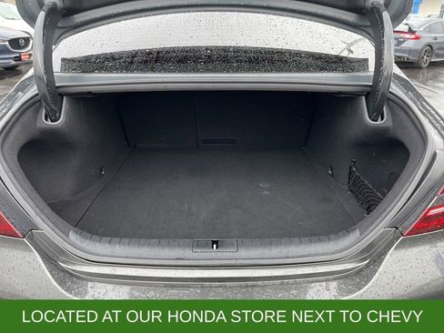 Used 2024 Genesis G70 2.5T image 7