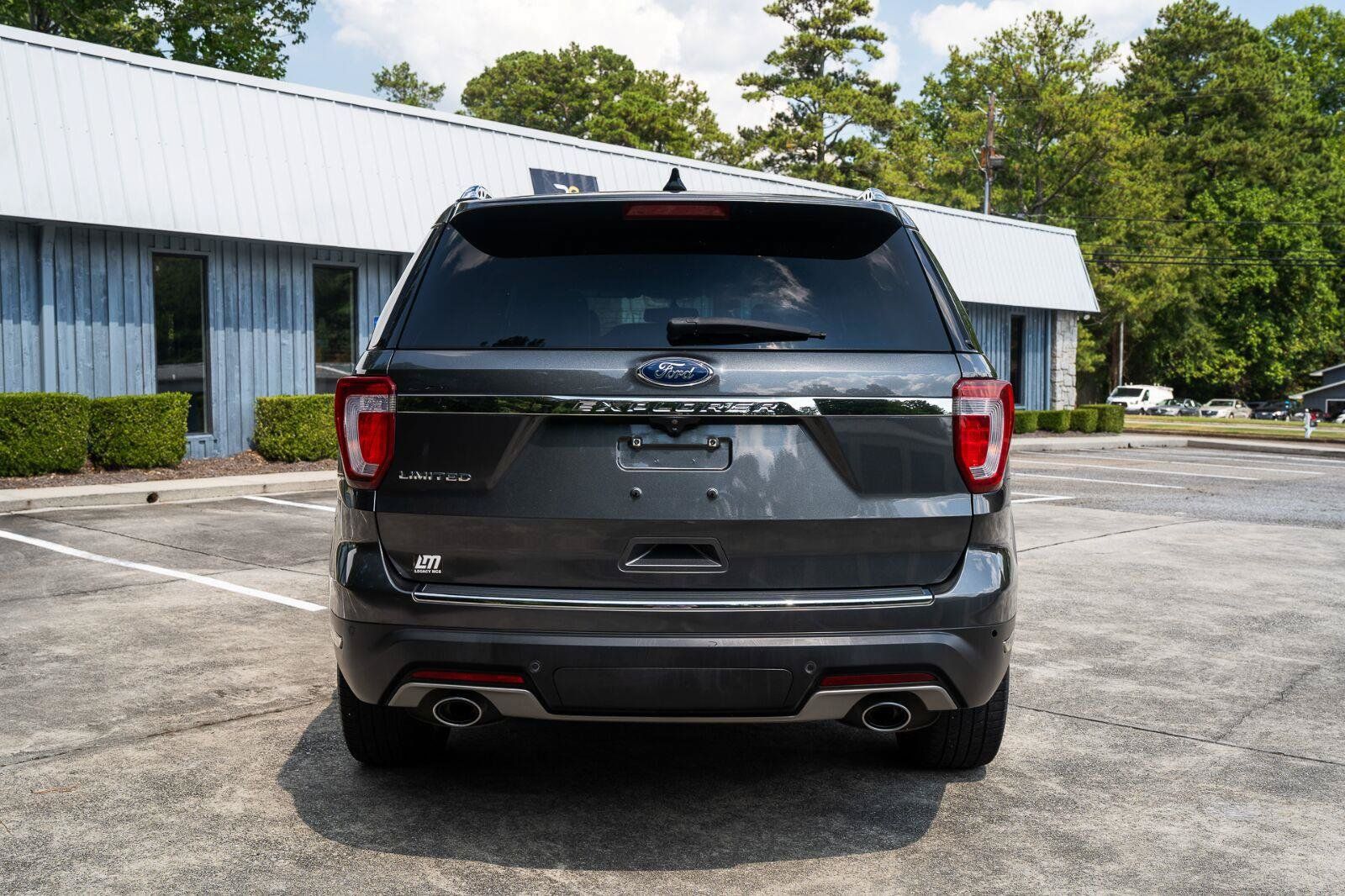 Used 2018 Ford Explorer Limited FWD image 7