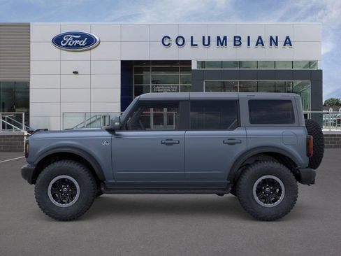New 2025 Ford Bronco Outer Banks w/ Sasquatch Package image 3