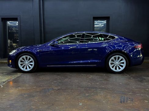 Used 2017 Tesla Model S 60D image 5