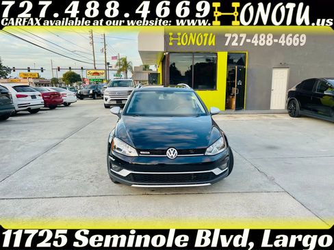 Used 2017 Volkswagen Golf Alltrack SEL image 4