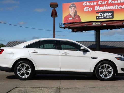 Used 2019 Ford Taurus SEL w/ Equipment Group 201A FWD image 8