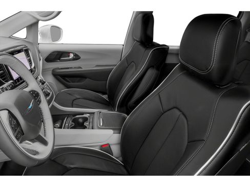 Used 2023 Chrysler Pacifica Touring-L FWD image 8
