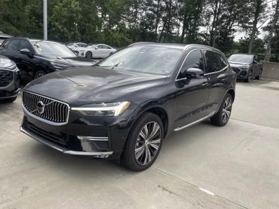 Used 2023 Volvo XC60 B5 Plus w/ Climate Package