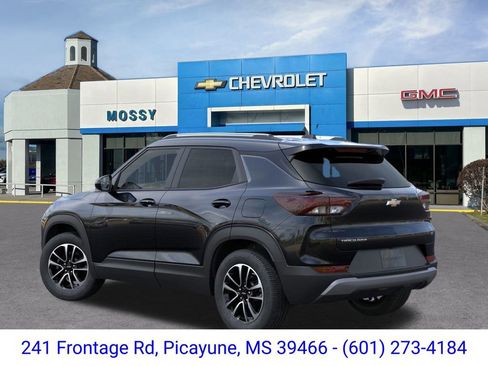 New 2026 Chevrolet TrailBlazer LT image 3