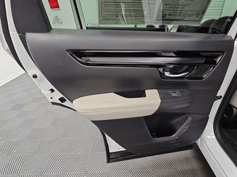 Used 2024 Honda CR-V EX-L image 31