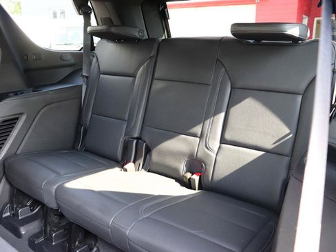 Used 2024 Chevrolet Tahoe LT AWD/4WD image 13