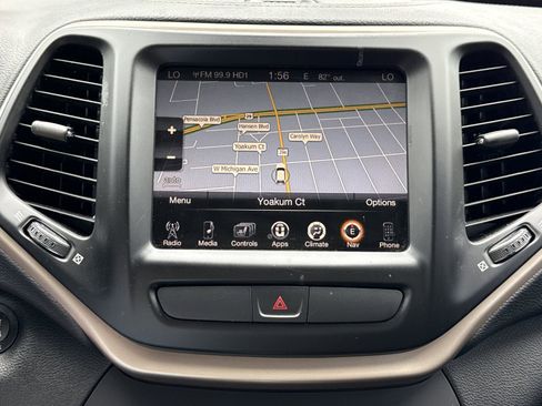Used 2015 Jeep Cherokee Limited FWD image 21