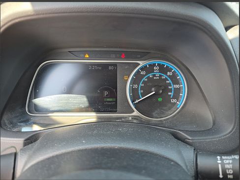 Used 2025 Nissan Leaf SV Plus FWD image 5