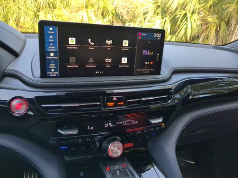 Used 2025 Acura MDX Type S image 22