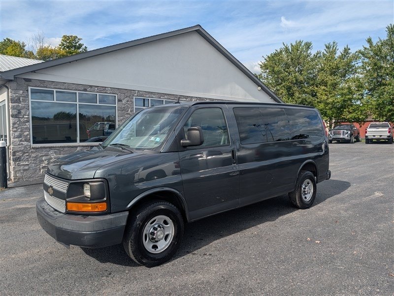 Used 2014 Chevrolet Express 2500 LS RWD image 1