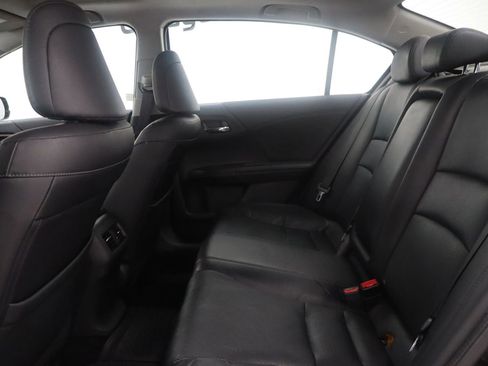 Used 2017 Honda Accord EX-L image 14