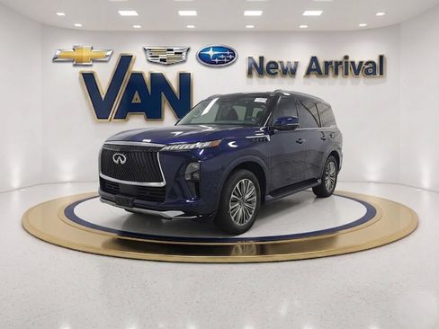 Used 2025 INFINITI QX80 Sensory AWD/4WD image 1