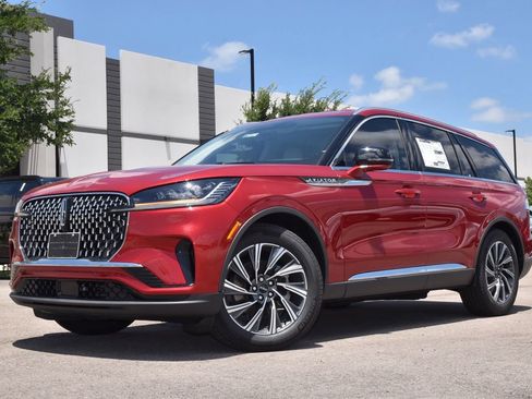 New 2026 Lincoln Aviator 2WD image 1