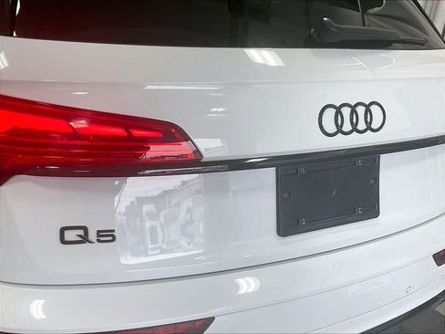 Used 2023 Audi Q5 e Premium Plus w/ Premium Plus Package AWD/4WD image 29