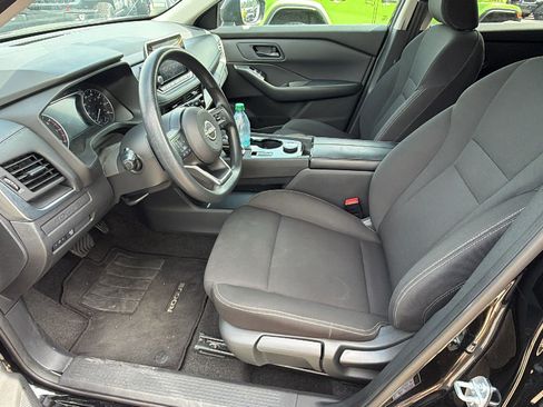 Used 2024 Nissan Rogue S AWD/4WD image 16
