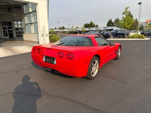 Used 2001 Chevrolet Corvette Coupe w/ Preferred Equipment Group2 RWD image 5